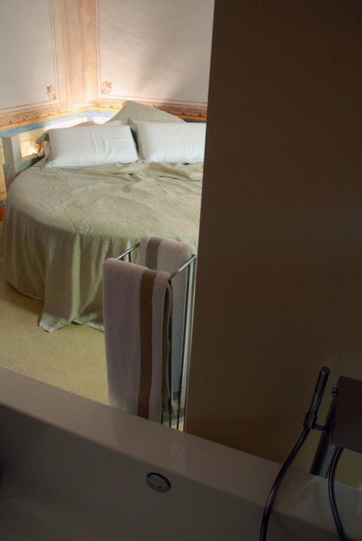 Relais Albergo I Luoghi Di Pitti Altamura Rum bild
